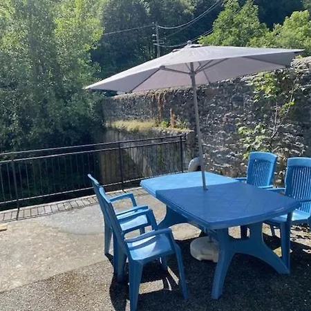 Feriehus Pres De Luchon, Maison Moderne